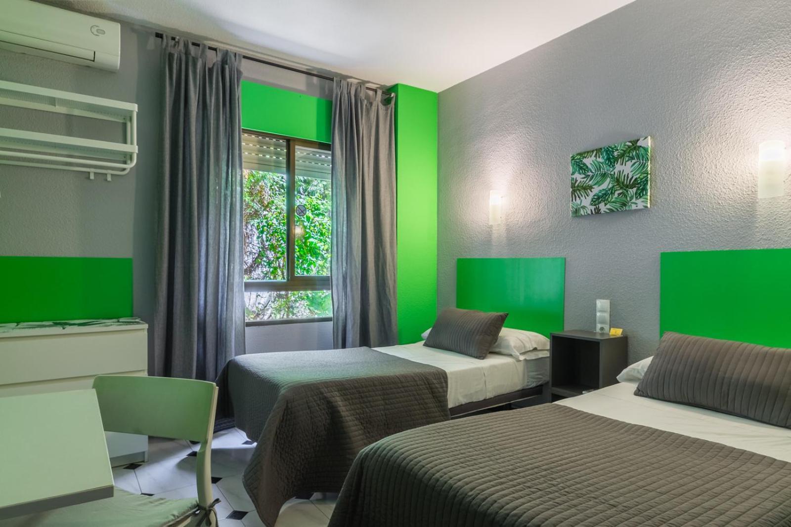 Hostal Tropical 阿尔姆尼卡 外观 照片